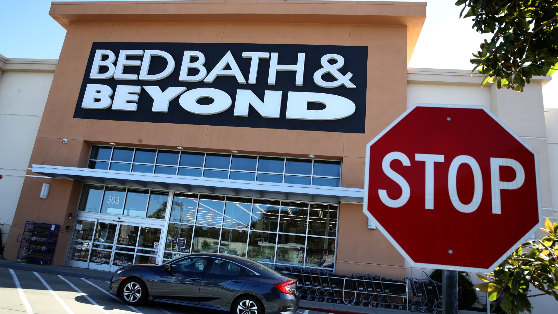 Bed Bath & Beyond shares jump 40% as message board mentions soar