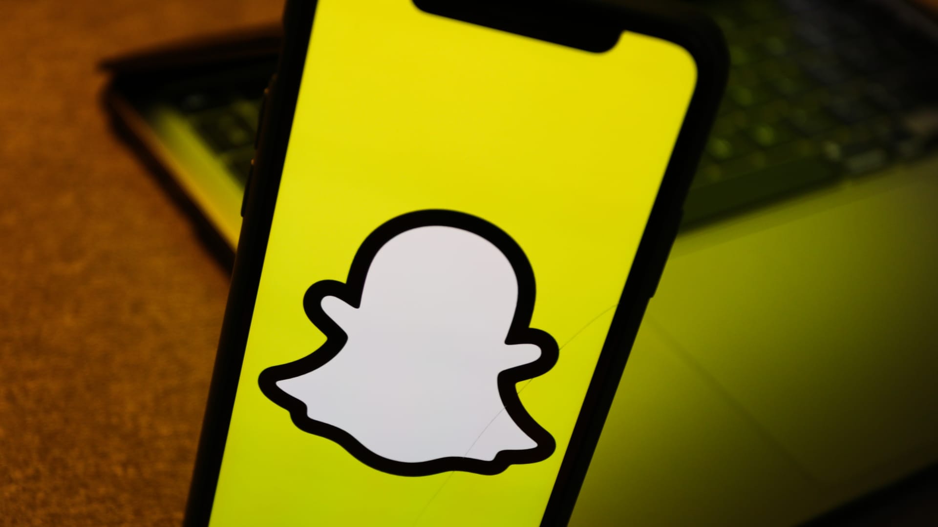 Snap confirms 20% job cuts and announces business restructuring