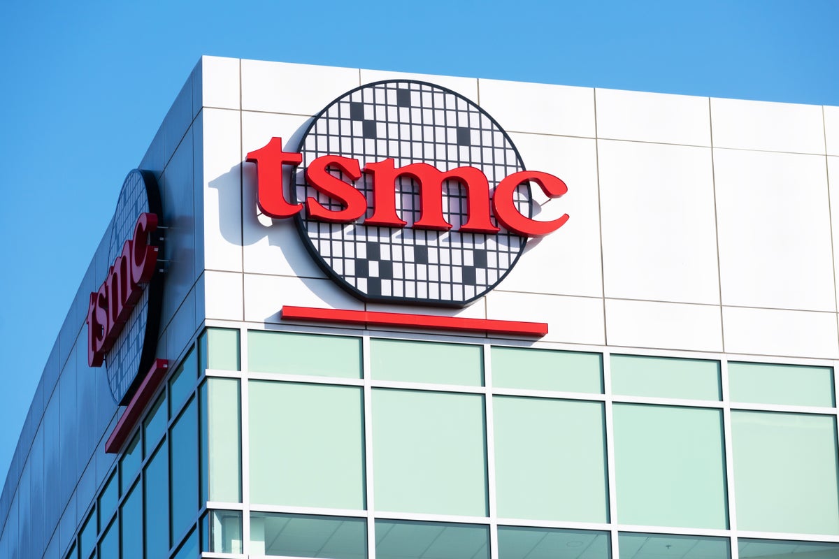 Apple Supplier TSMC Says Production Not 'Majorly' Impacted By Taiwan Earthquakes - Taiwan Semiconductor (NYSE:TSM)