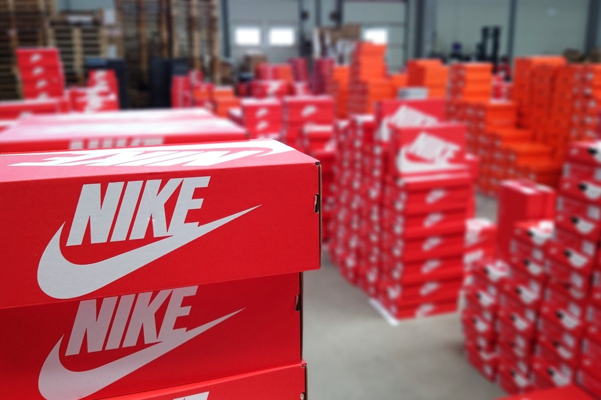 Nike Q1 Earnings Highlights: Revenue And EPS Beat, Investors Pull Back On Inventory, China Concerns - Nike (NYSE:NKE)