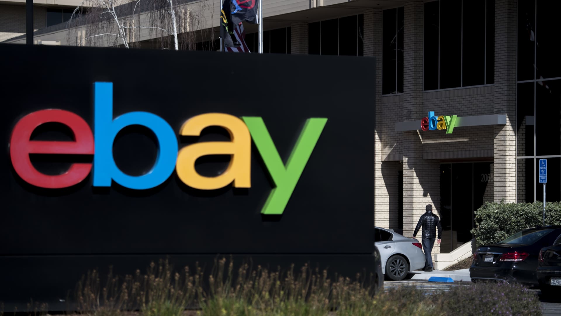 Former eBay executives given jail time for cyberstalking scheme