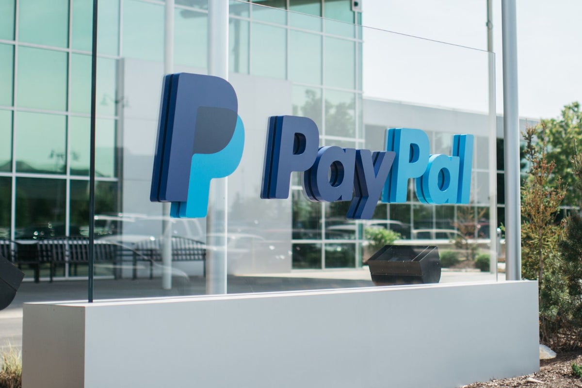 PayPal Says Plan To Charge Customers $2,500 For Misinformation Was An 'Error'; Elon Musk, Former Executives Slam Company - PayPal Holdings (NASDAQ:PYPL)
