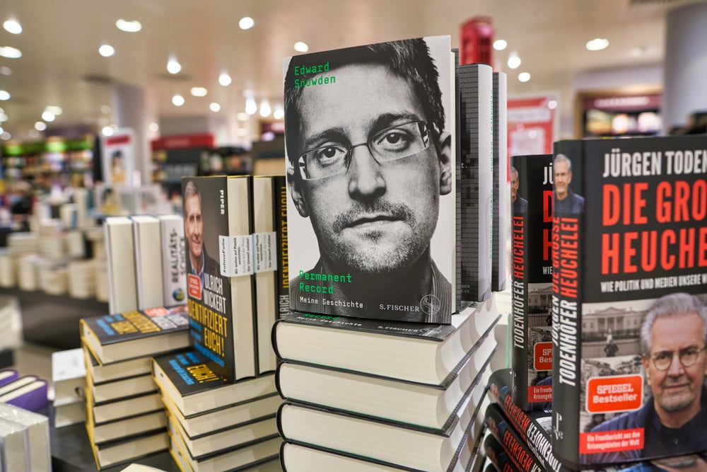 Edward Snowden Uses Xi Jinping's China To Highlight Censorship Peril: Twitterati Asks 'Isn't It Similar To Your Friend In The Kremlin?'