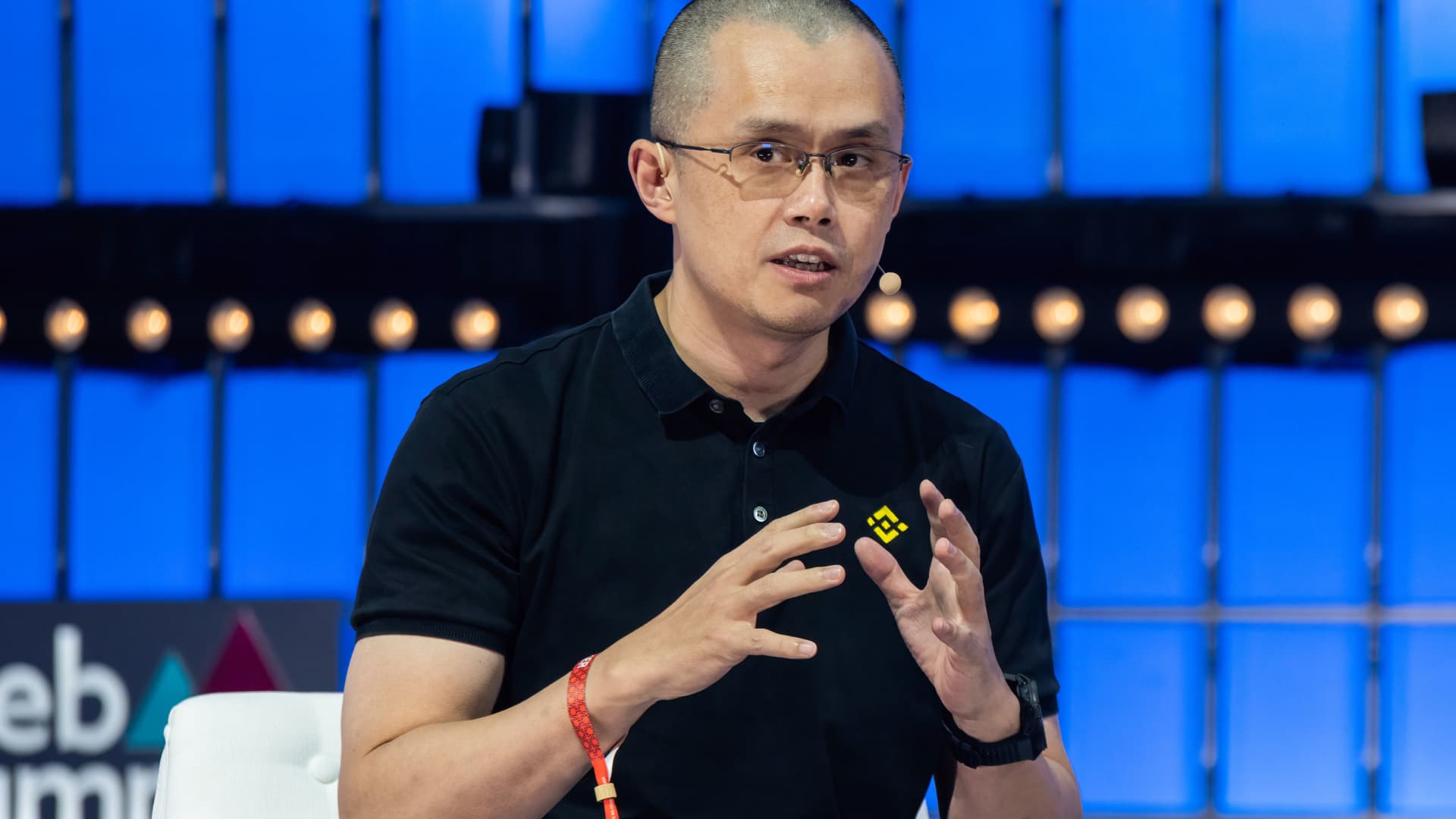 Binance backs out of FTX rescue, leaving company on brink of collapse